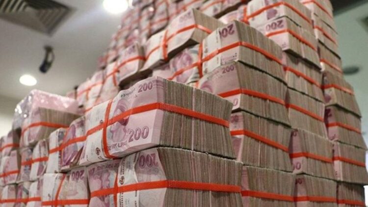 Bankada tutulan para desteleri